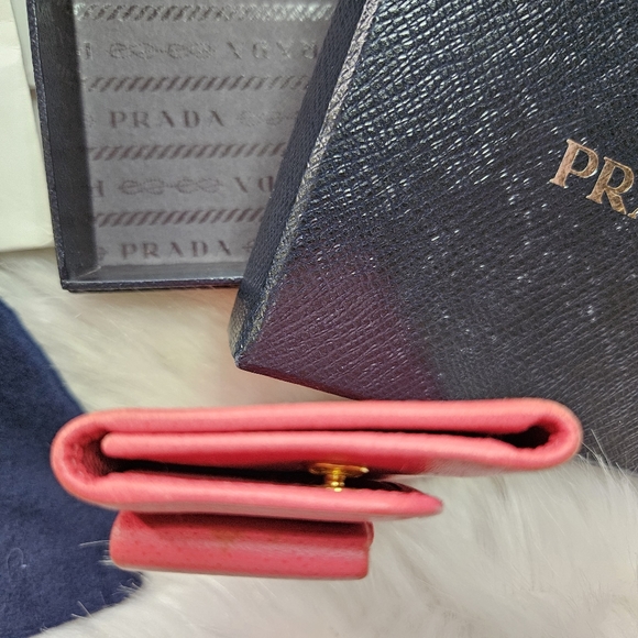 Prada Key Holder - Picture 5 of 10